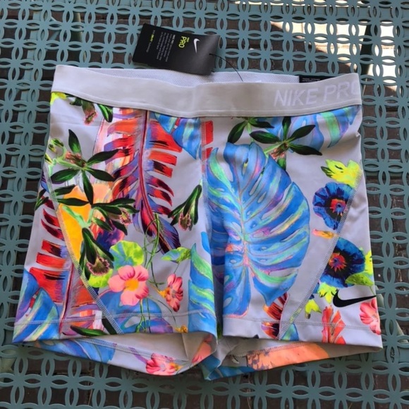 nike hyper femme shorts